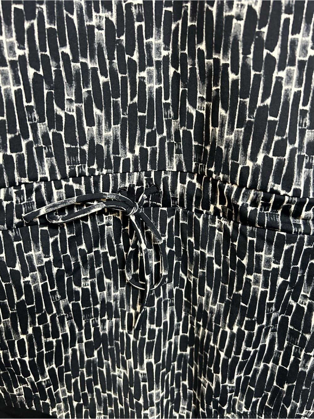 Garnet Hill One Piece Swimsuit Size 12 Black & Ivory Abstract Print Tie Waist - Picture 5 of 8